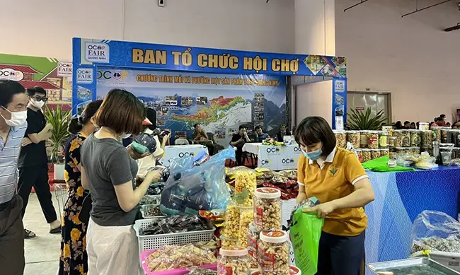 Hội chợ OCOP Quảng Ninh - Xuân 2024 nhằm cung cấp nguồn hàng hoá phong phú, có chất lượng tốt phục vụ người dân, du khách đón Tết Cổ truyền.